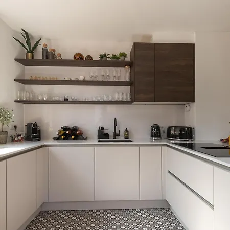 Apartment 29 Piazza Roma