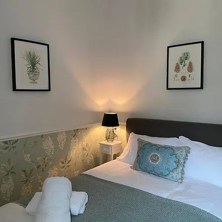 29 Piazza Roma Apartment *